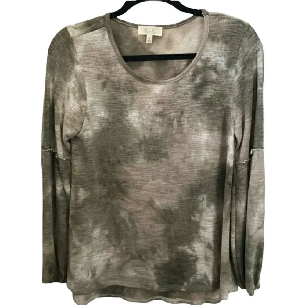 NWOT Riah Fashion Round Neck Puff Sleeve Top
